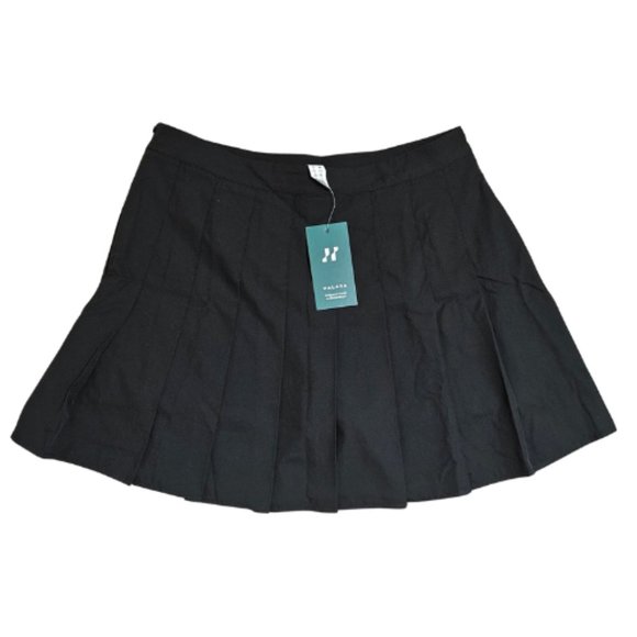 HALARA Dresses & Skirts - NWT Halara Zip Up Pleated Skirt Black Womens Large